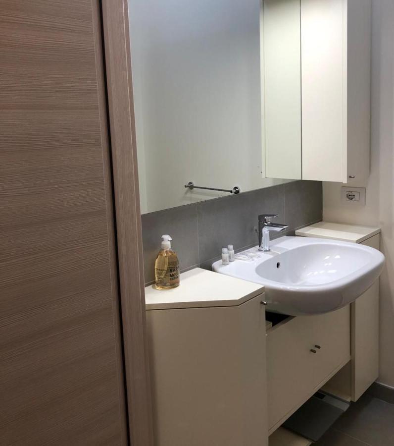 Youhosty - Faruffini 28 Apartment Milan Luaran gambar